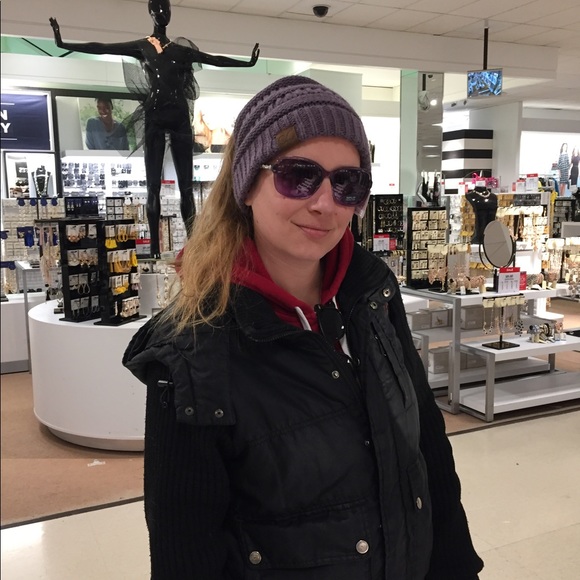 I’m Tonya K - TKinNJ’s closet. Welcome!! - Picture 6 of 13